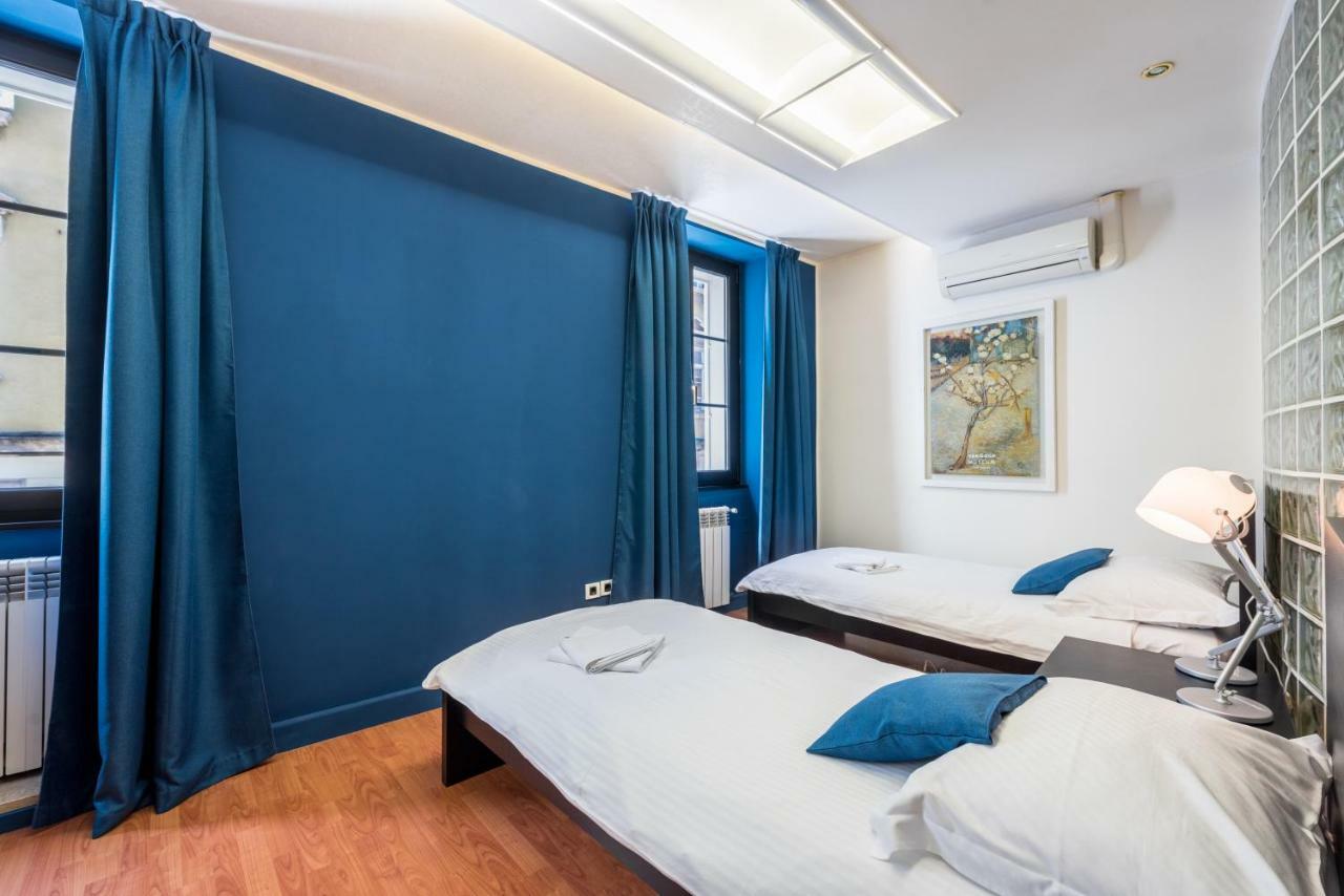 Ferienwohnung White&Blue Top Center App Pula Exterior foto